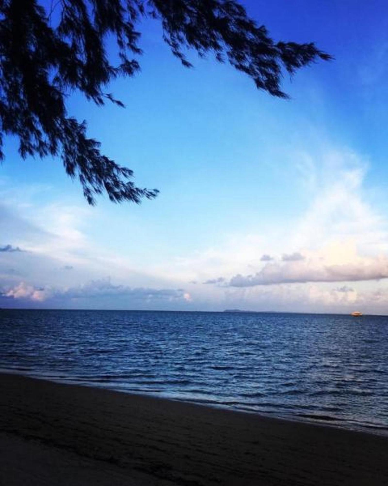 Marjoly Beach Resort Telukbakau Bagian luar foto